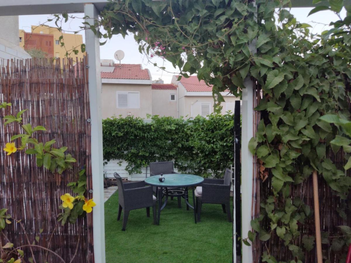 Ester'S Place Eilat Exterior foto